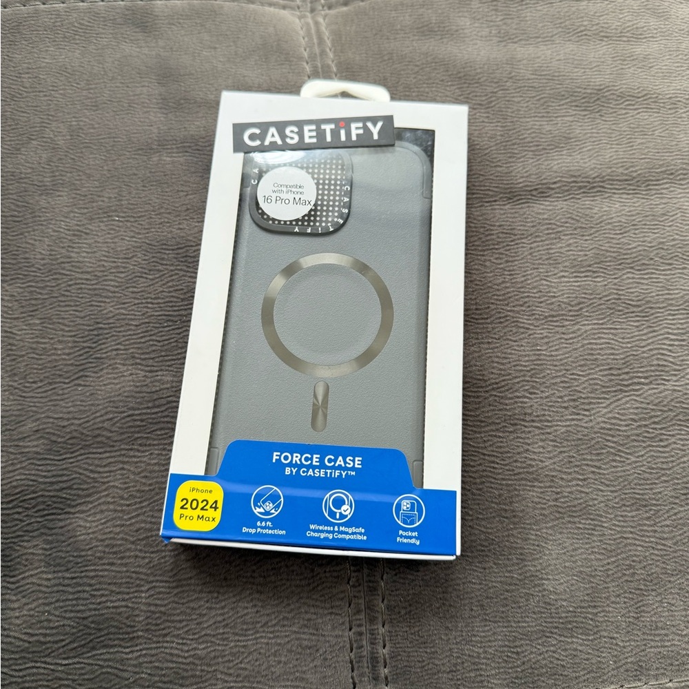 Casetify iphone 16 pro Max case